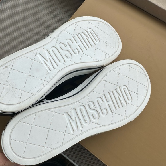 Brand New Moschino EU 42 Genuine Leather Men Sneaker - Picture 4 of 12